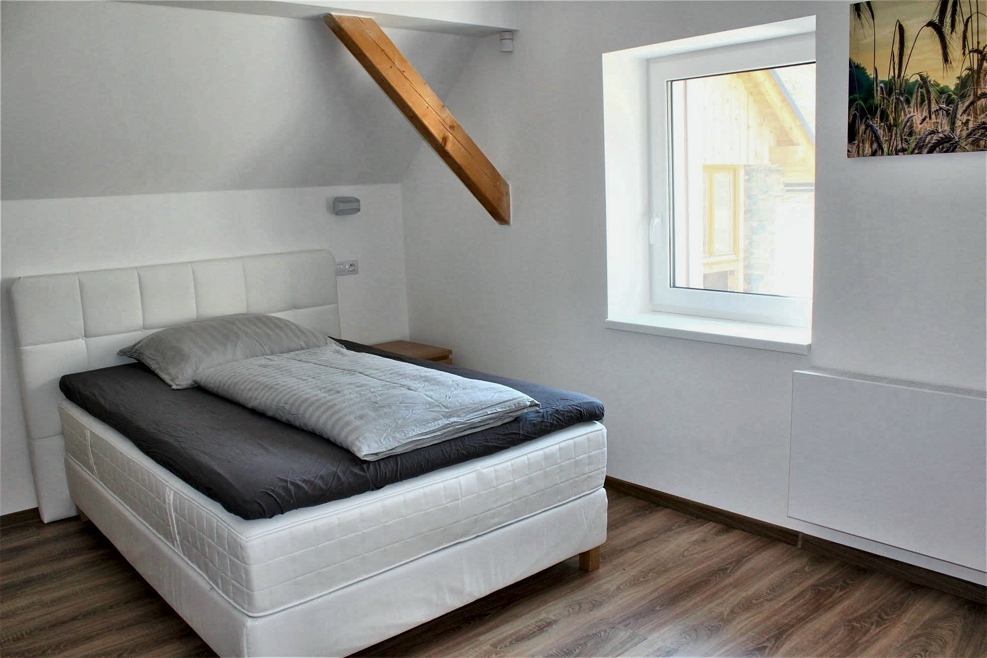 Pokoj 5, lůžko 120 cm